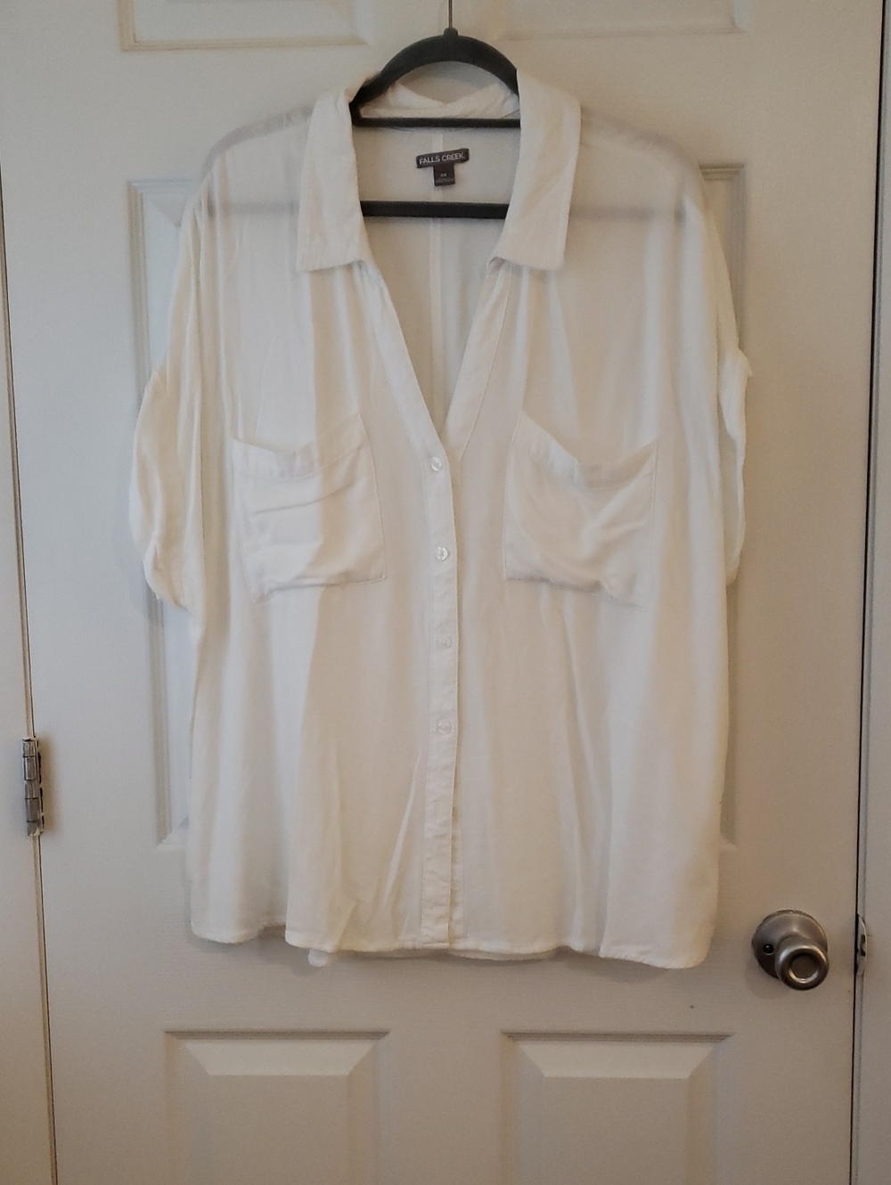Falls Creek White Top with Collared Neckline